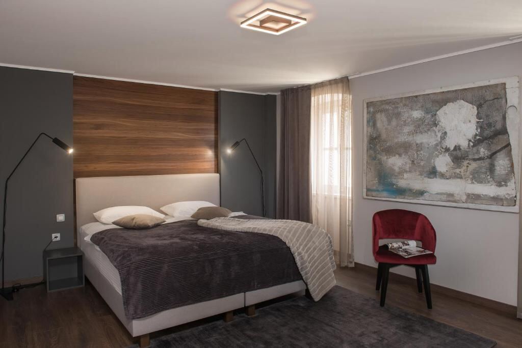 King Size Bedroom at Boutique Rooms Mirabilis, Skradin